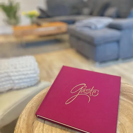 3 Am Schlosspark Lejlighed *